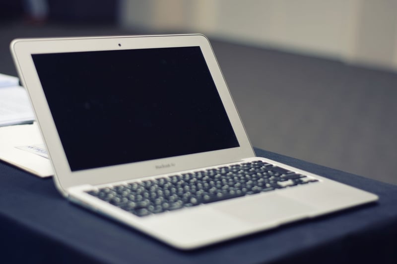 7 formules pour ecrire un titre accrocheur video qui capte